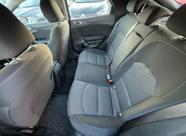 
								Kia XCEED HIGH TECH completo									