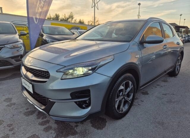 
								Kia XCEED HIGH TECH completo									