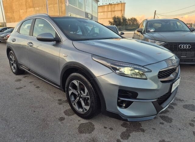 
								Kia XCEED HIGH TECH completo									