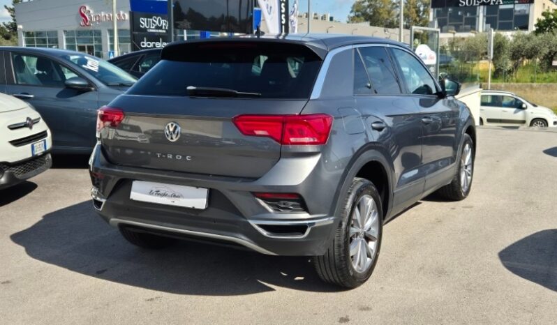 
								Volkswagen T-ROC DSG BUSINESS completo									
