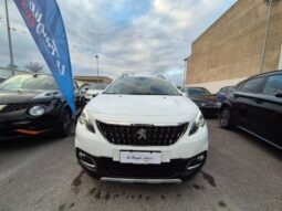 
										Peugeot 2008 ALLURE (GRIP CONTROL) completo									