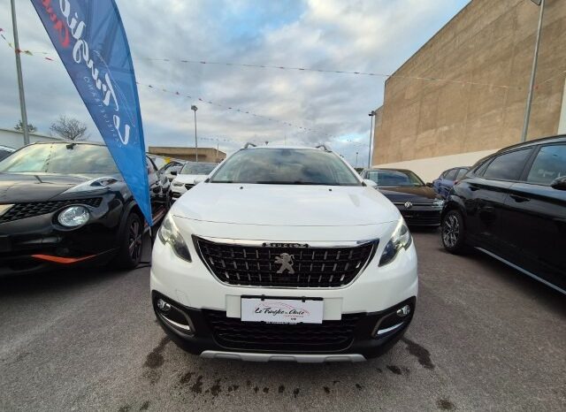 
								Peugeot 2008 ALLURE (GRIP CONTROL) completo									