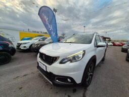
										Peugeot 2008 ALLURE (GRIP CONTROL) completo									