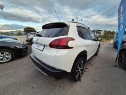 
										Peugeot 2008 ALLURE (GRIP CONTROL) completo									