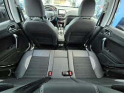 
										Peugeot 2008 ALLURE (GRIP CONTROL) completo									