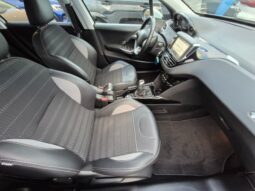 
										Peugeot 2008 ALLURE (GRIP CONTROL) completo									