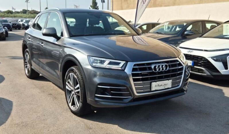 
								Audi Q5 QUATTRO 40 TDI S-LINE PLUS completo									
