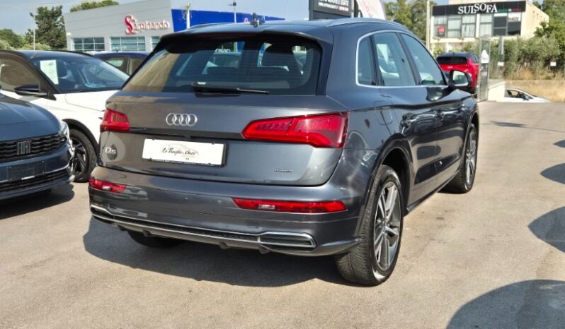 
								Audi Q5 QUATTRO 40 TDI S-LINE PLUS completo									