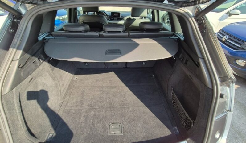 
								Audi Q5 QUATTRO 40 TDI S-LINE PLUS completo									