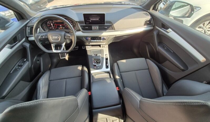 
								Audi Q5 QUATTRO 40 TDI S-LINE PLUS completo									