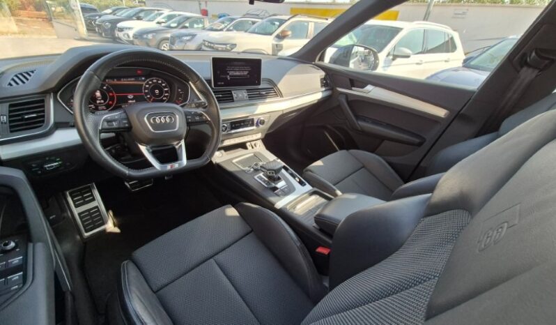 
								Audi Q5 QUATTRO 40 TDI S-LINE PLUS completo									