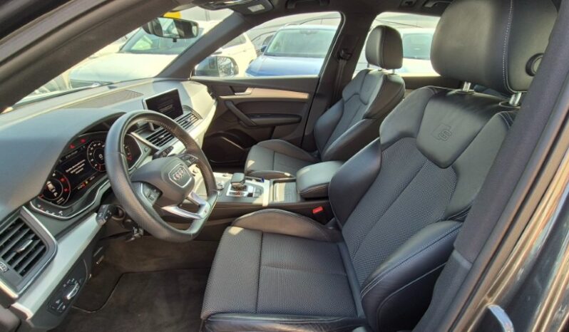 
								Audi Q5 QUATTRO 40 TDI S-LINE PLUS completo									