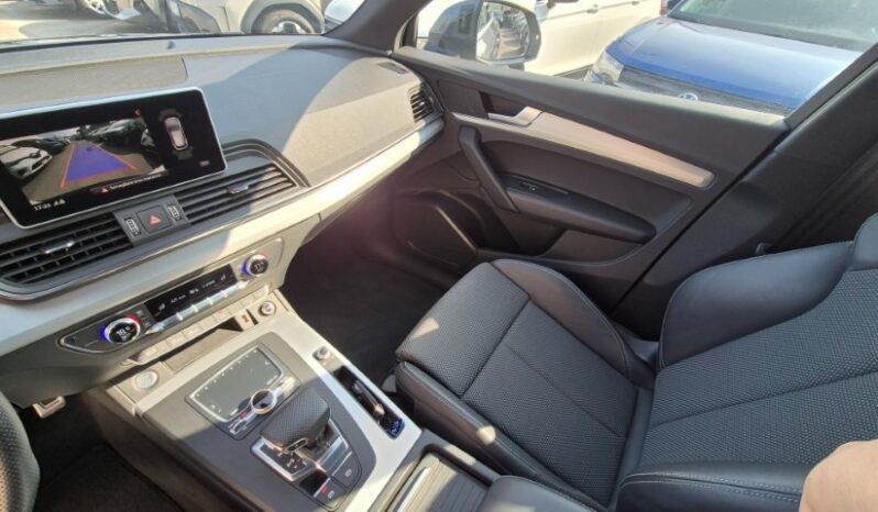 
								Audi Q5 QUATTRO 40 TDI S-LINE PLUS completo									