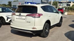 
										Toyota RAV4 LOUNGE completo									