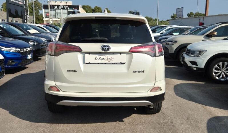 
								Toyota RAV4 LOUNGE completo									