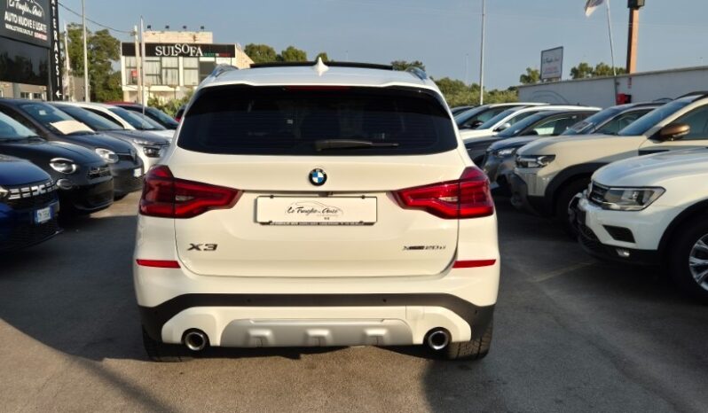 
								BMW X3 XDRIVE 20D X-LINE (TETTO APRIBILE) completo									