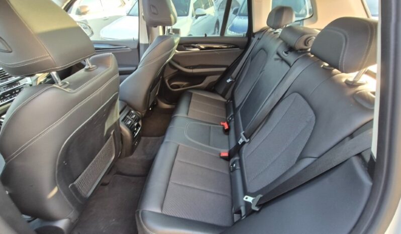 
								BMW X3 XDRIVE 20D X-LINE (TETTO APRIBILE) completo									