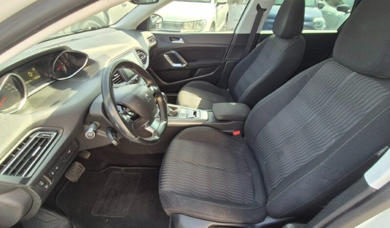 
								Peugeot 308 SW E-HDI BUSINESS completo									