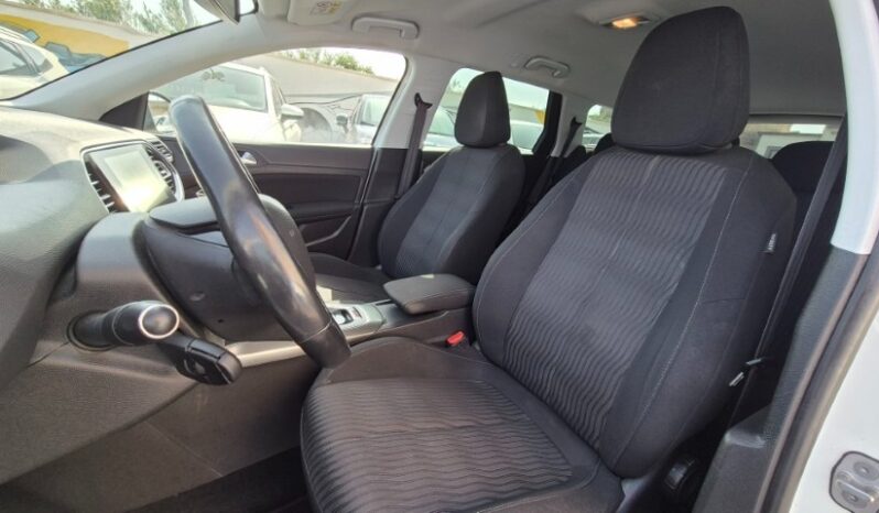 
								Peugeot 308 SW E-HDI BUSINESS completo									