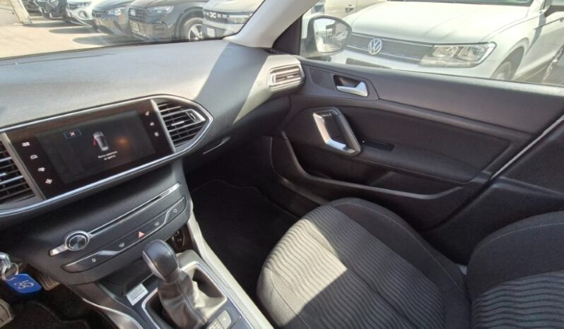
								Peugeot 308 SW E-HDI BUSINESS completo									