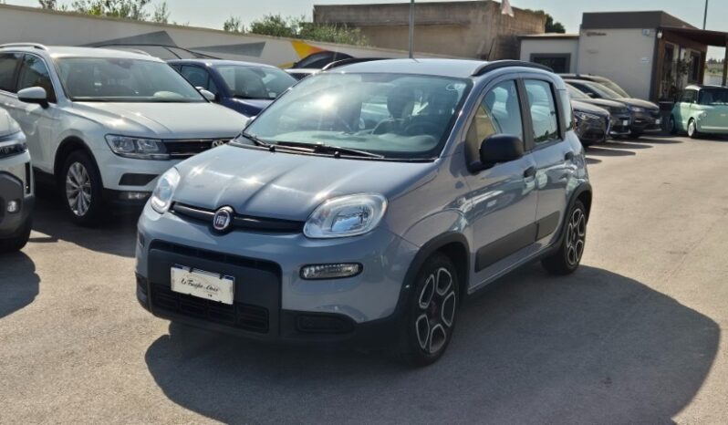 
								Fiat panda HYBRID CITY LIFE completo									