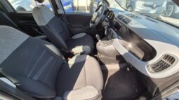 
										Fiat panda HYBRID CITY LIFE completo									