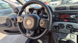 
										Fiat panda HYBRID CITY LIFE completo									