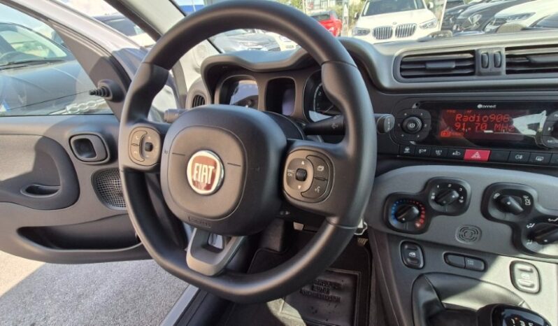
								Fiat panda HYBRID CITY LIFE completo									