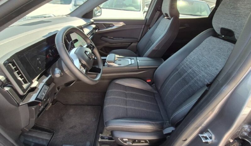 
								Renault AUSTRAL MILD HYBRID AUTO TECHNO ESPRIT ALPINE completo									