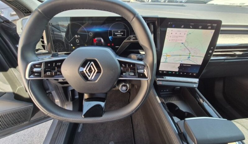 
								Renault AUSTRAL MILD HYBRID AUTO TECHNO ESPRIT ALPINE completo									