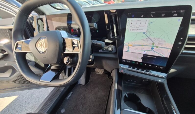 
								Renault AUSTRAL MILD HYBRID AUTO TECHNO ESPRIT ALPINE completo									