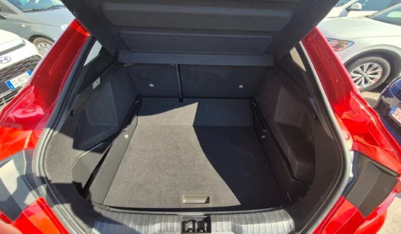 
								Renault ARKANA EDC TECHNO completo									