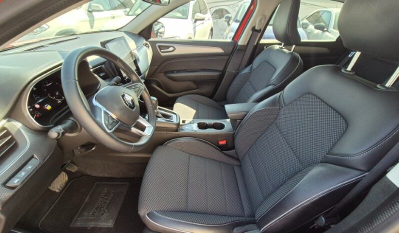 
								Renault ARKANA EDC TECHNO completo									