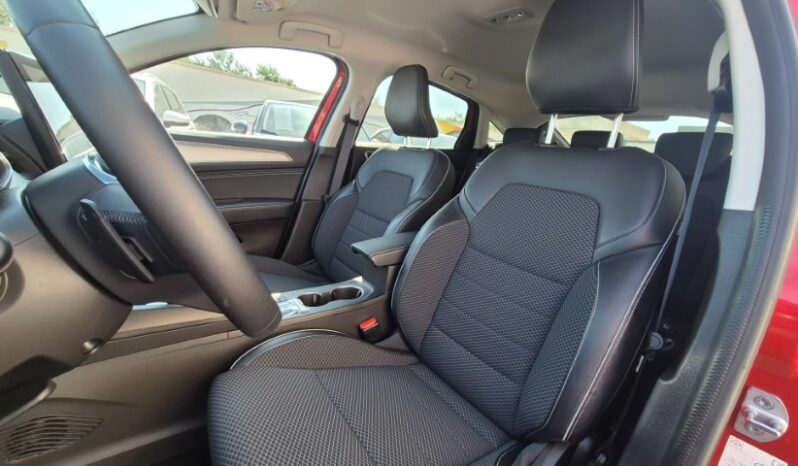 
								Renault ARKANA EDC TECHNO completo									