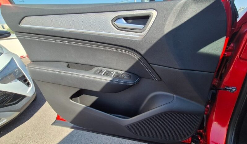 
								Renault ARKANA EDC TECHNO completo									
