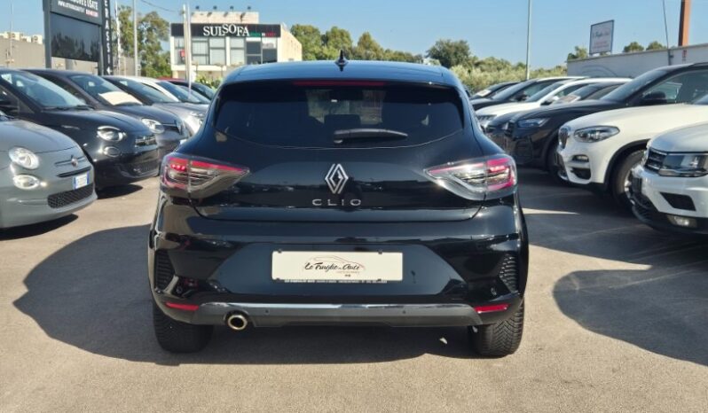 
								Renault CLIO TECHNO completo									