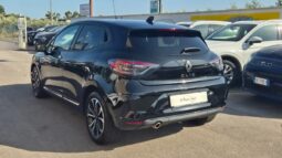 
										Renault CLIO TECHNO completo									
