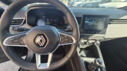 
										Renault CLIO TECHNO completo									