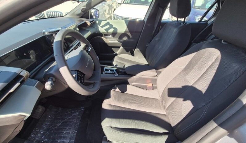 
								NEW LANCIA YPSILON E-DCT HYBRID completo									
