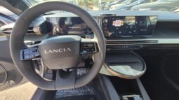 
										NEW LANCIA YPSILON E-DCT HYBRID completo									