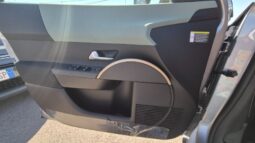 
										NEW LANCIA YPSILON E-DCT HYBRID completo									