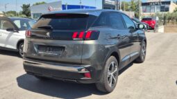 
										Peugeot 3008 EAT8 ALLURE completo									