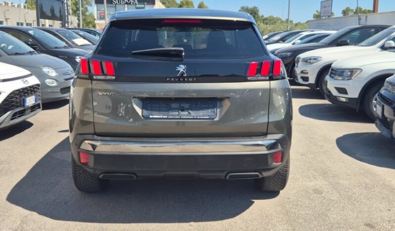 
								Peugeot 3008 EAT8 ALLURE completo									