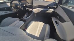 
										Peugeot 3008 EAT8 ALLURE completo									