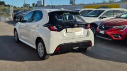 
										Toyota YARIS completo									