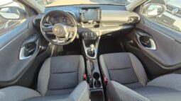 
										Toyota YARIS completo									