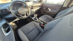 
										Toyota YARIS completo									