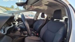 
										Toyota YARIS completo									