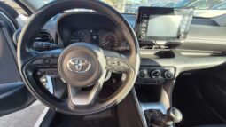 
										Toyota YARIS completo									