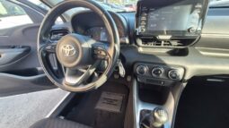 
										Toyota YARIS completo									
